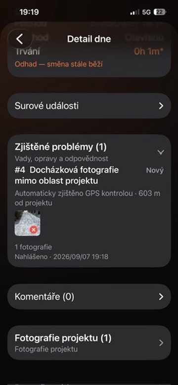 Automaticky zjištěná docházková chyba v detailu pracovního dne